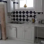 Angola Floor 6 Bedrooms Διαμέρισμα Lisboa