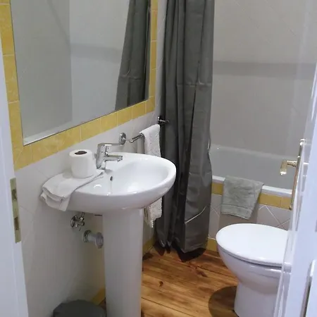 Angola Floor 6 Bedrooms Lisbona