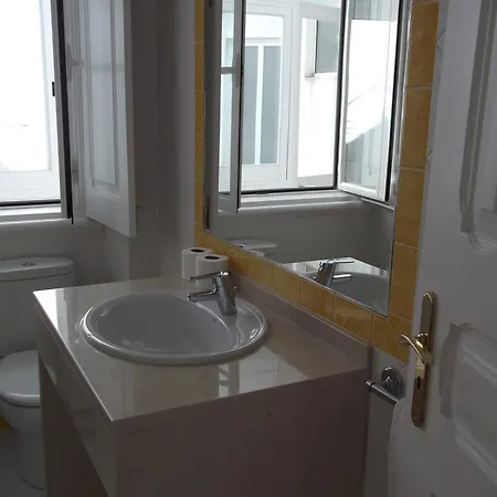 아파트 Angola Floor 6 Bedrooms 리스본